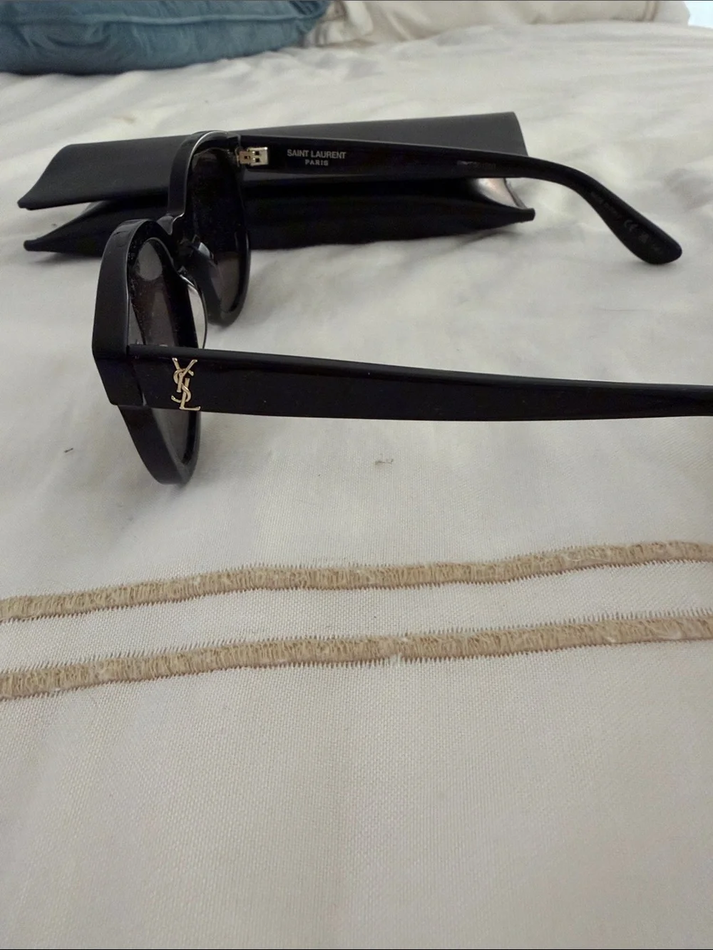 Saint Laurent Black Round Frame Sunglasses with Dark Lenses